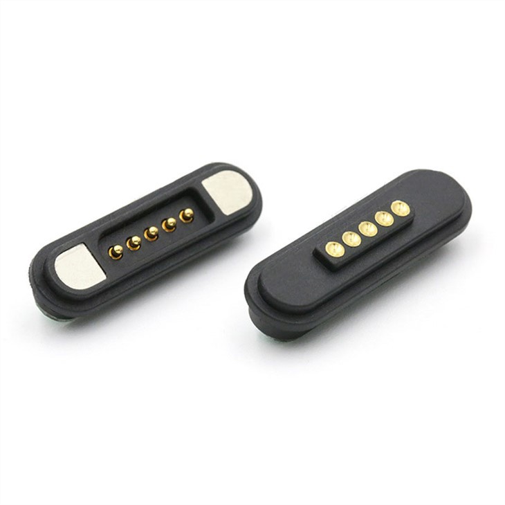 バネ仕掛けのバッテリー充電ポゴピンコネクタ